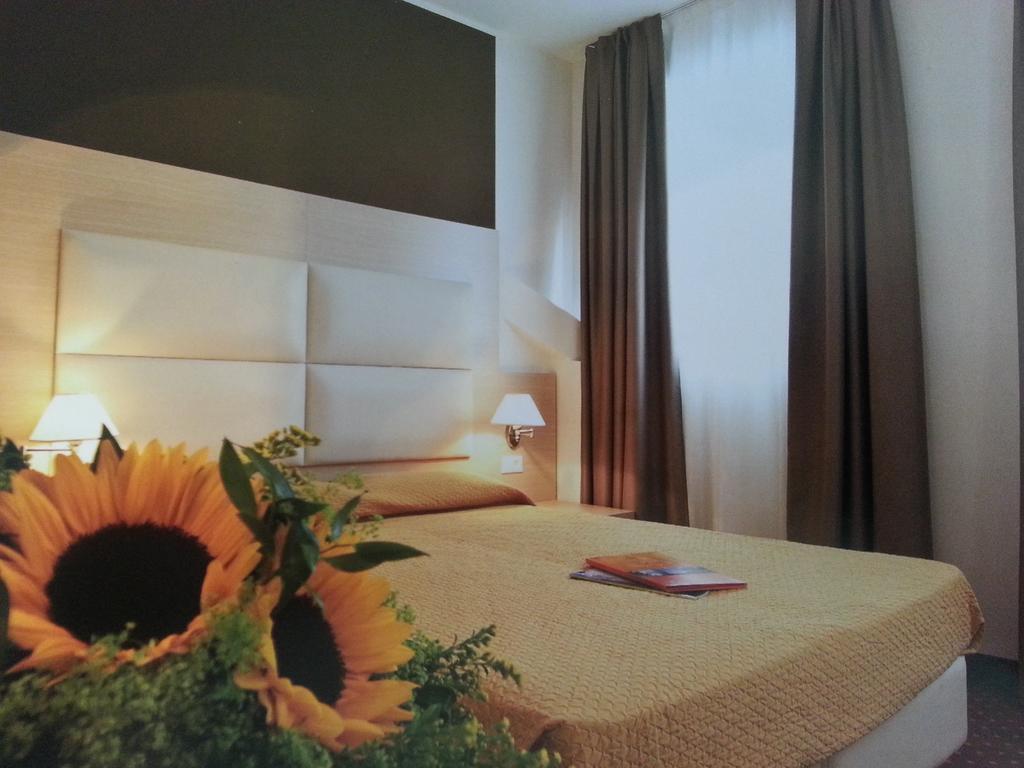 Hotel Regina Μπολζάνο Δωμάτιο φωτογραφία