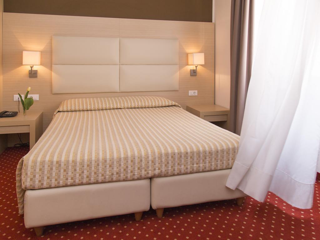 Hotel Regina Μπολζάνο Εξωτερικό φωτογραφία