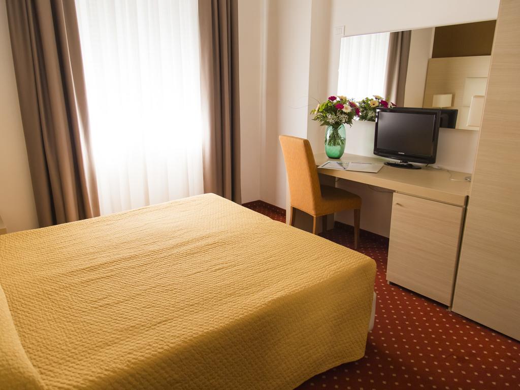 Hotel Regina Μπολζάνο Εξωτερικό φωτογραφία